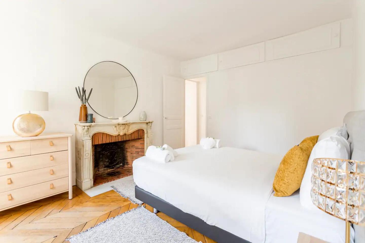 8P - 3Br Le Marais Spacious - Central - Historic Apt 巴黎 外观 照片