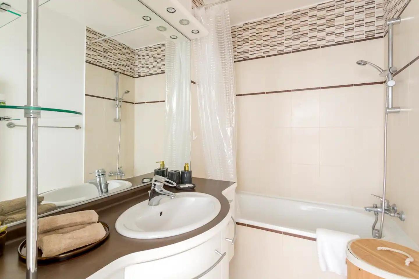 8P - 3Br Le Marais Spacious - Central - Historic Apt 巴黎 外观 照片